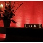 "Love" im Altarraum