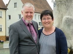 Pfarrer Berthold Kreile und Pfarrerin Martina Hessenauer